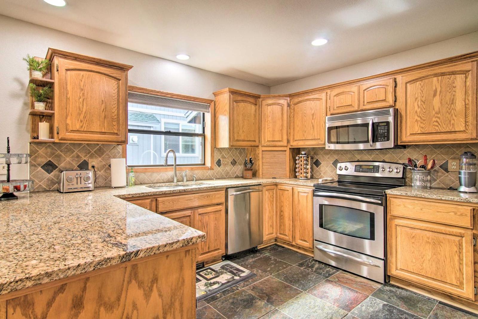 Luxe S Lake Tahoe Home with Game Room and Coffee Bar! Main image 2